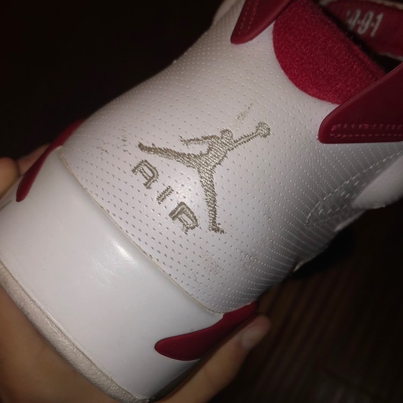 Air Jordan 6's - Picture 4 of 8